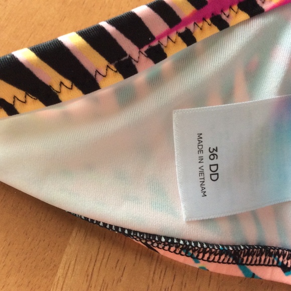 Shade Shore Bikini - Picture 2 of 3